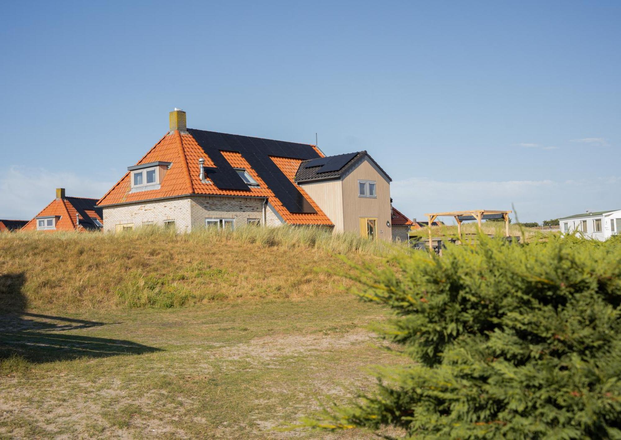 Vakantiepark Klein Vaarwater Buren  Bagian luar foto
