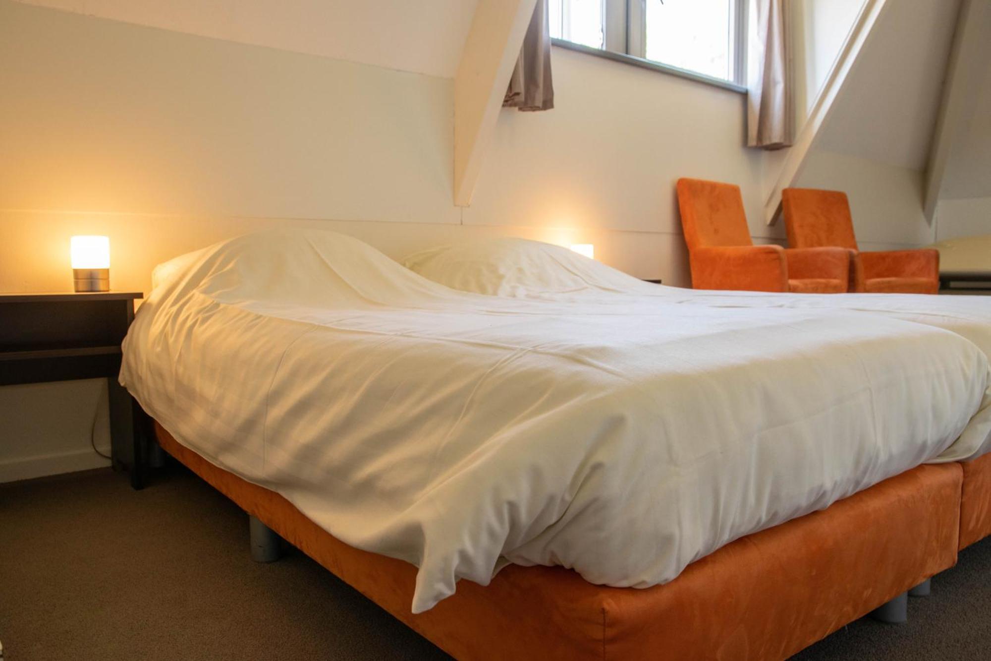 Vakantiepark Klein Vaarwater Buren  Ruang foto