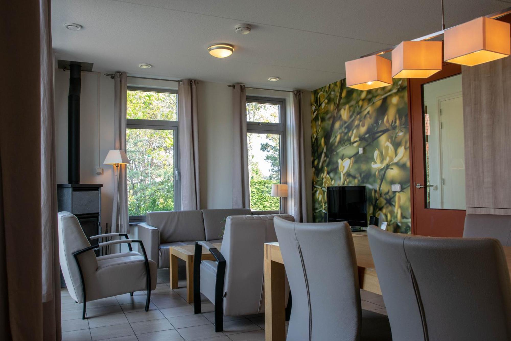 Vakantiepark Klein Vaarwater Buren  Ruang foto