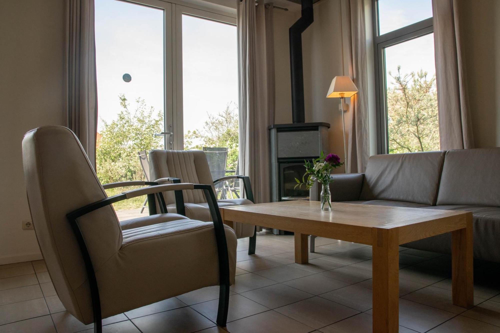 Vakantiepark Klein Vaarwater Buren  Ruang foto