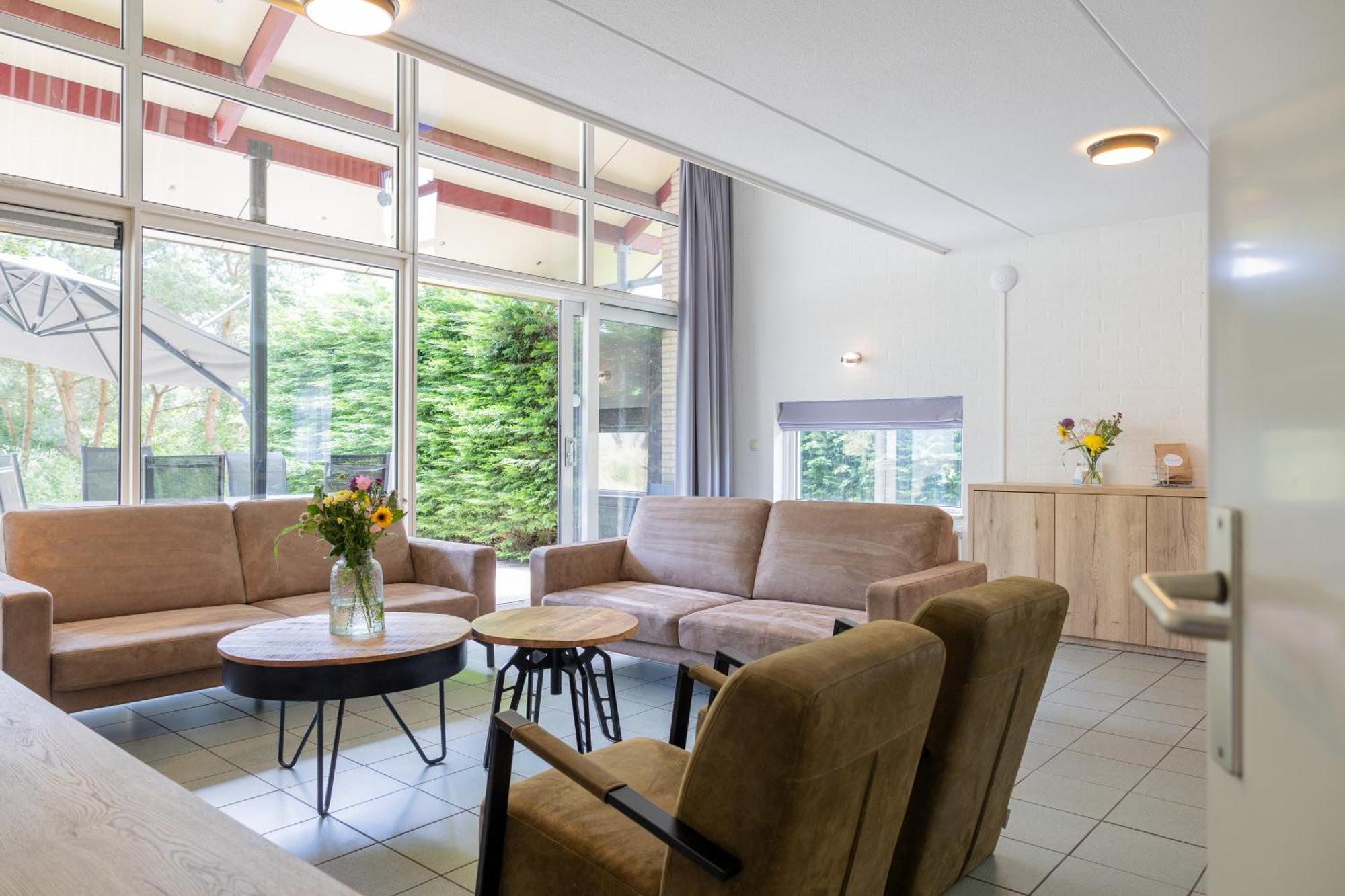 Vakantiepark Klein Vaarwater Buren  Ruang foto