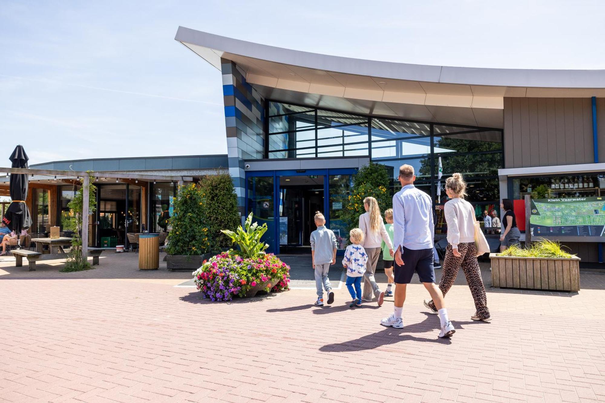 Vakantiepark Klein Vaarwater Buren  Bagian luar foto