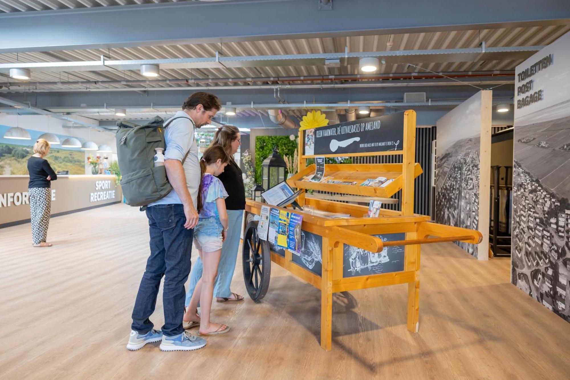 Vakantiepark Klein Vaarwater Buren  Bagian luar foto