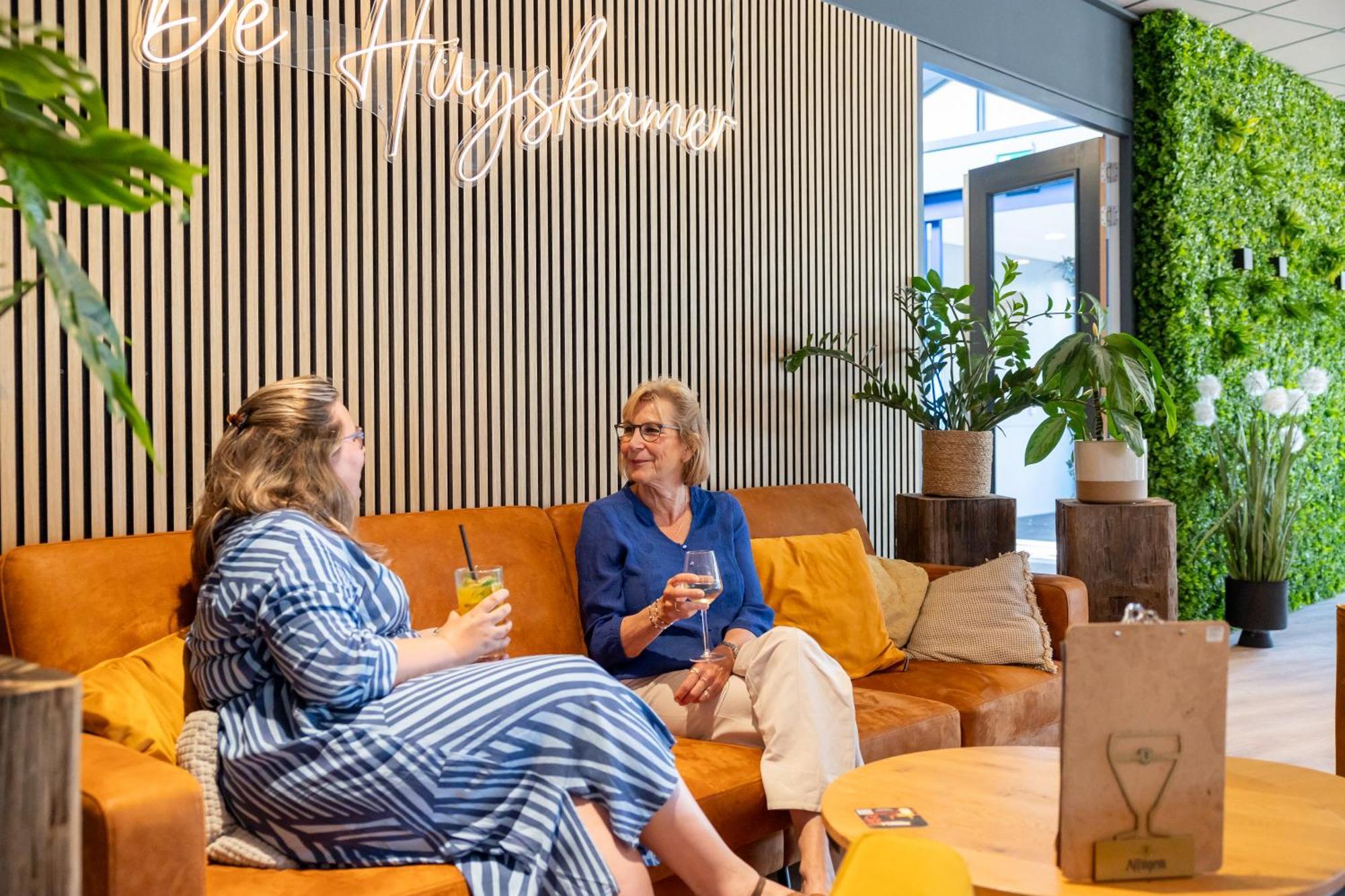 Vakantiepark Klein Vaarwater Buren  Bagian luar foto
